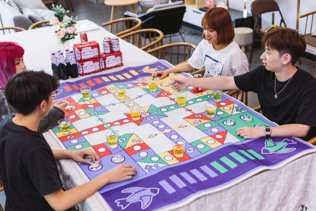 免费玩天河独栋私人轰趴馆唱k烧烤桌游换装吃喝玩乐一站全齐