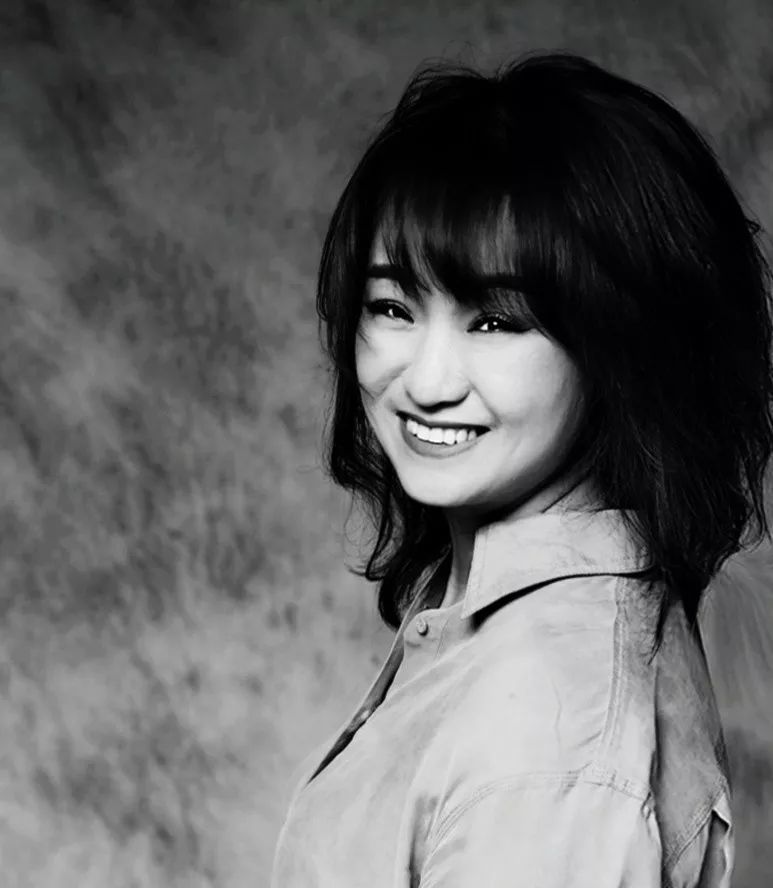 artdeco刘娜当禅境与现代风碰撞优雅的艺术人生也开始发酵