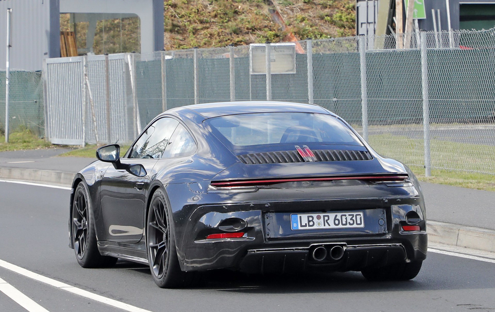 2020款保時捷911 gt3亮相,保留六缸自吸引擎