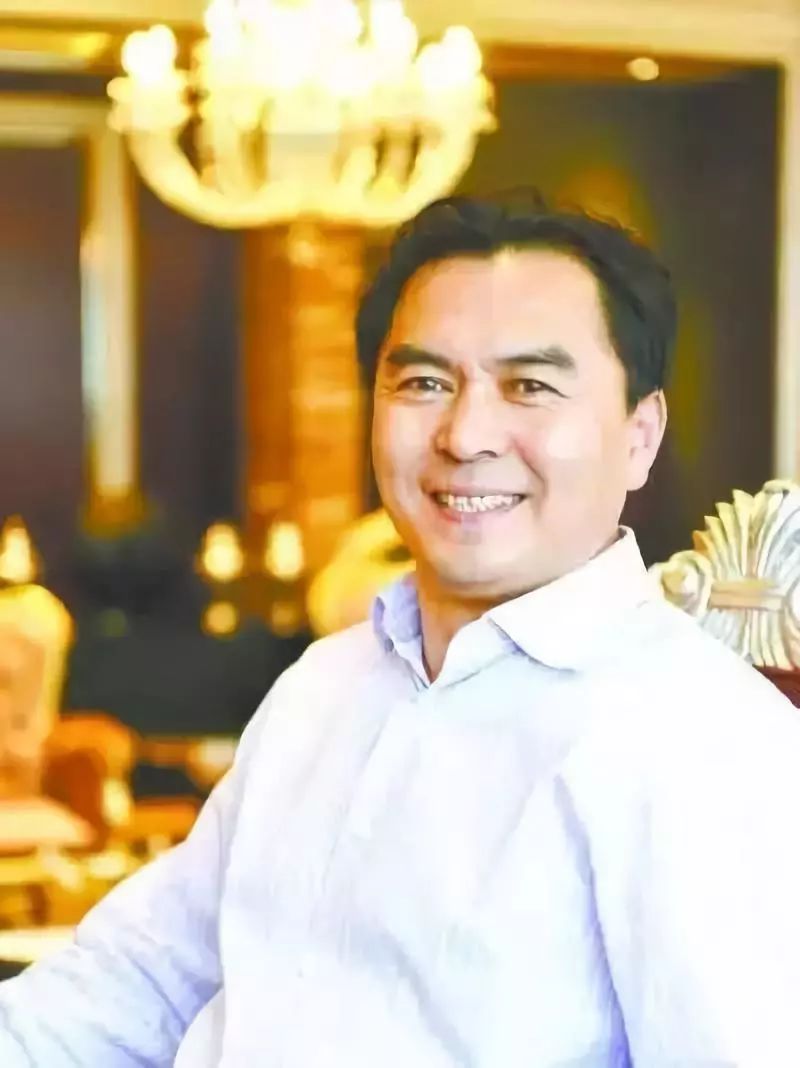 的身价位居贵州第二位,贵州第三名则是身价50 亿元的信邦制药张观福