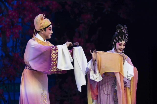 粤剧女神连续两晚上演经典剧目蒋文端演出周圈粉无数