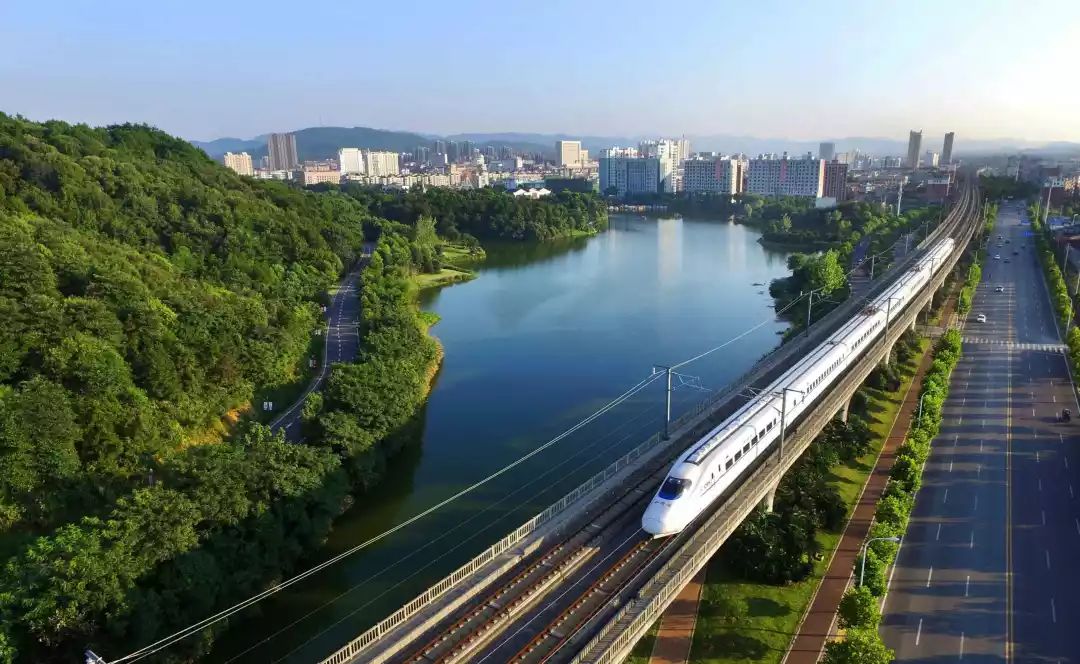 湖北这条城铁直达黄陂天河机场!_咸宁