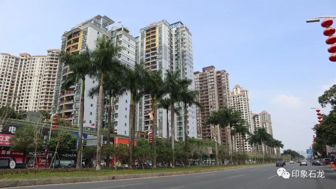 改善城市环境,龙升路美能达路升级换"新颜"社会民生10月12日上午,石龙