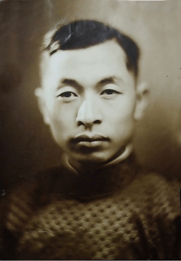 原创昆明起义中有两个军宣布起义六位军级将领都是谁结局如何