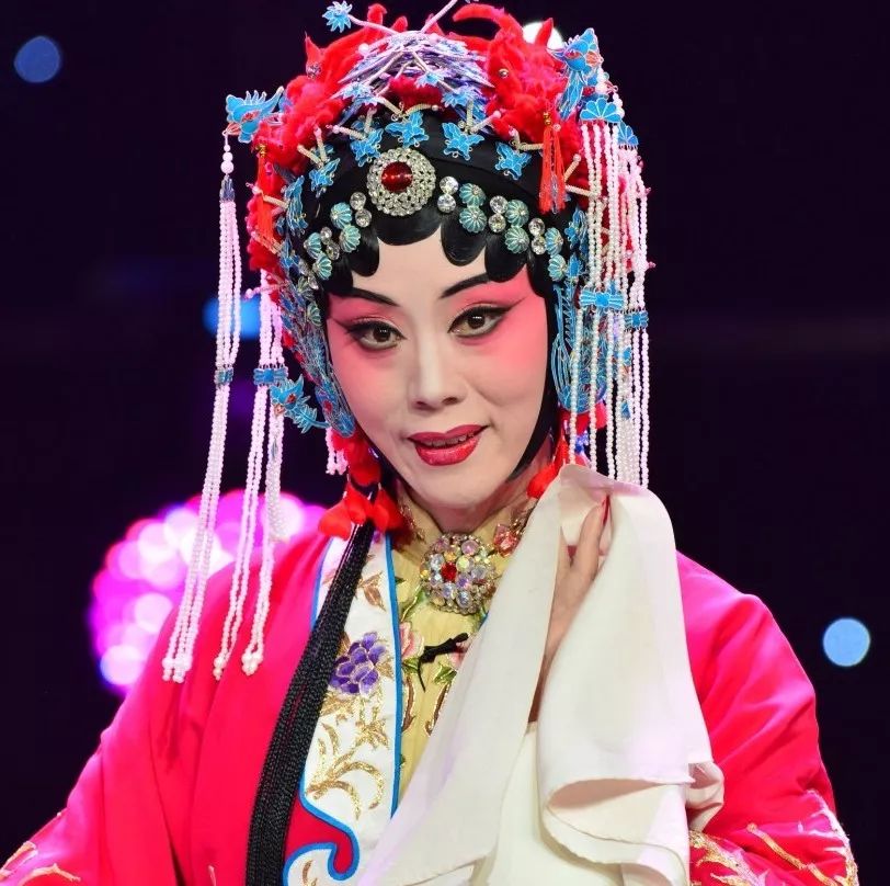 预告今晚特别节目梅花朵朵颂祖国苏凤丽将带来这些唱段