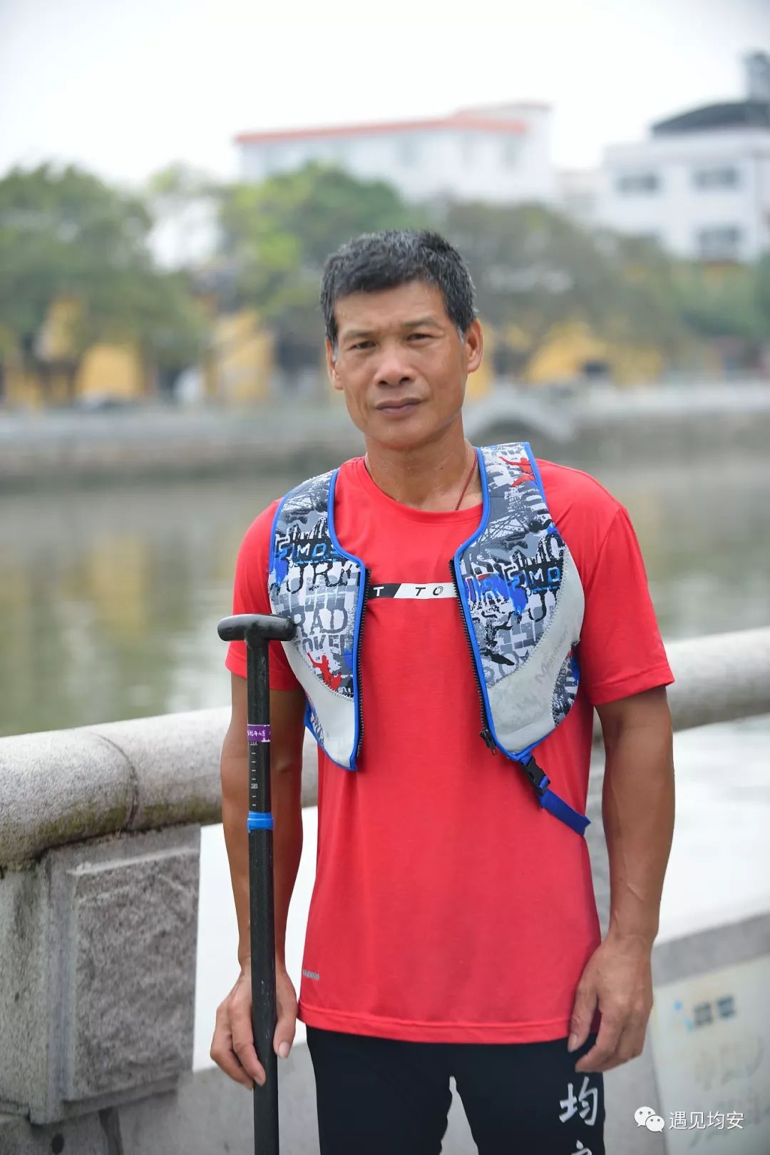 生活中也是如此……刚强,正气,正能量,赛事里是如此,劈波斩浪,奋勇