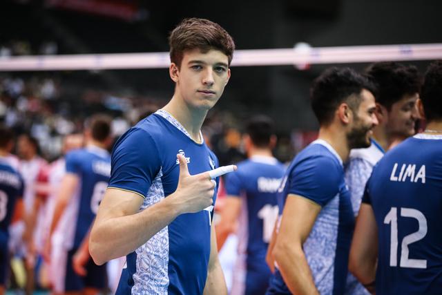 谁说打排球的没有小奶狗?男排世界杯的颜值鲜肉来一沓