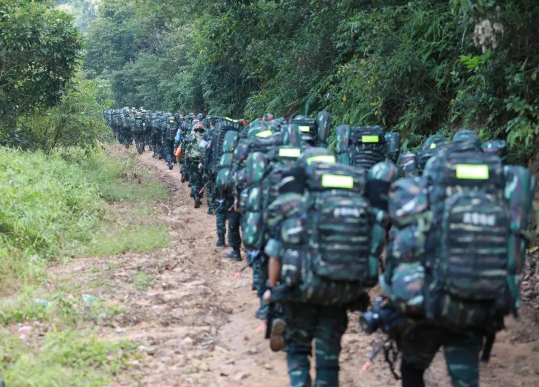 东莞武警总队训练基地图片