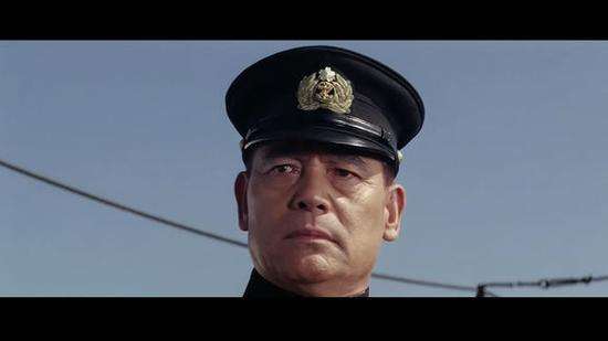 山口多闻其实已经知道侵略战争的失败结局已经无法逆转,但他作为一个