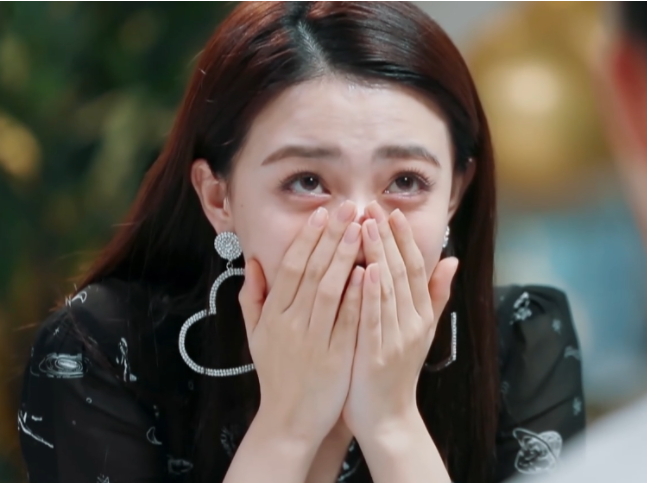 有种仙女哭叫徐璐被张铭恩一句话感动到心坎里捂着脸不让泪掉下来