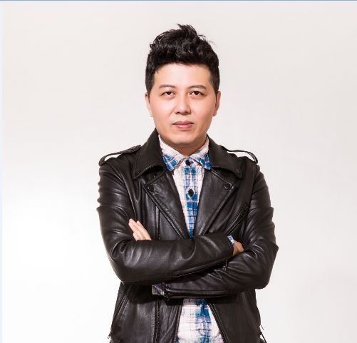 在南昌举办的  发型潮流风尚节>上我们很荣幸邀请到了sky丝概造型教育