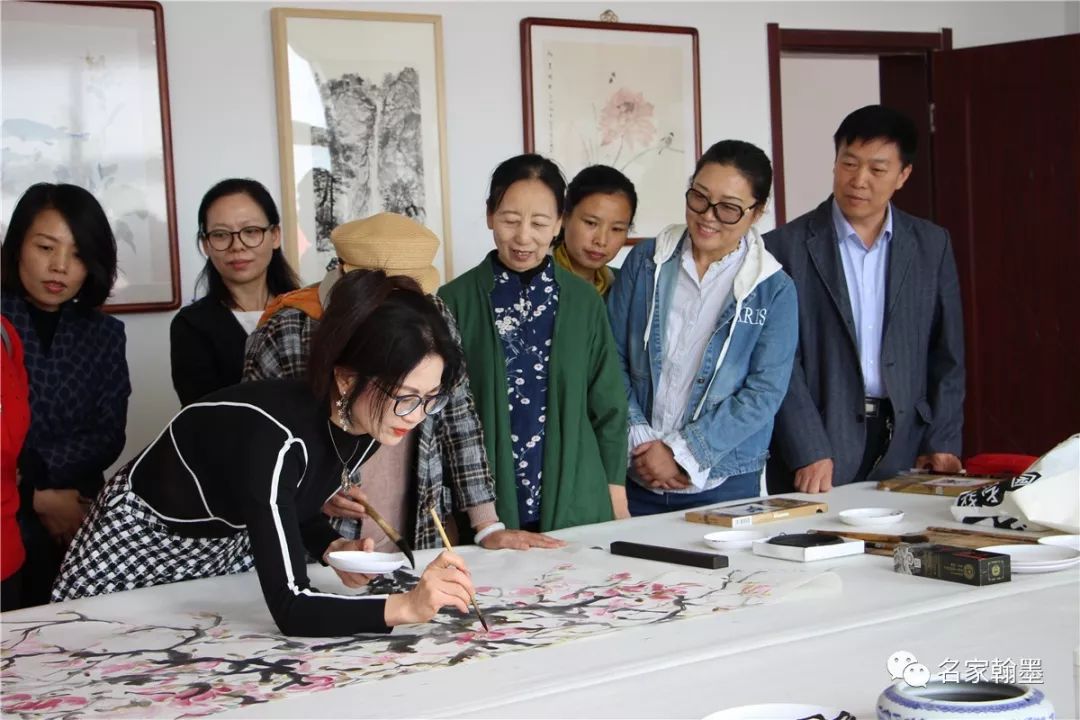 中国女画家协会唐山曹妃甸创作中心成立