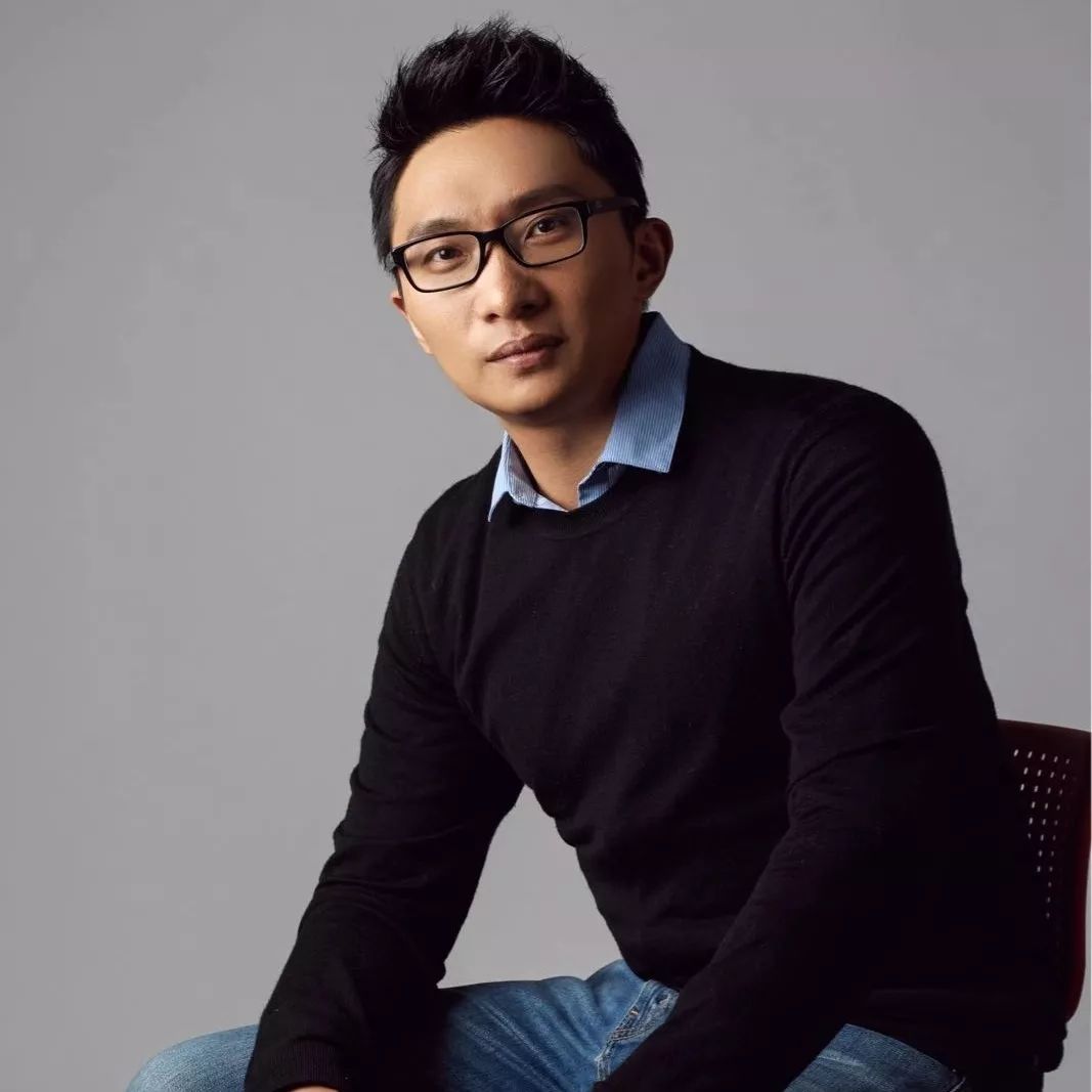 瑞幸咖啡杨飞奇葩说黄执中和我在成都有一场演讲