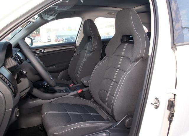 斯柯达首款轿跑suv配ea88820t一体式座椅为何火不起来