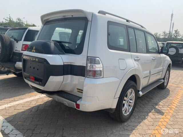 国六无戏平行进口三菱帕杰罗迎来一波大降价