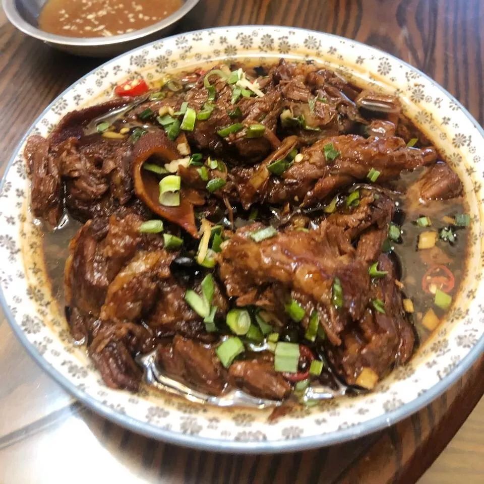 练市羊肉《风味人间》第三集《滚滚红尘》湖州的红烧羊肉与全国