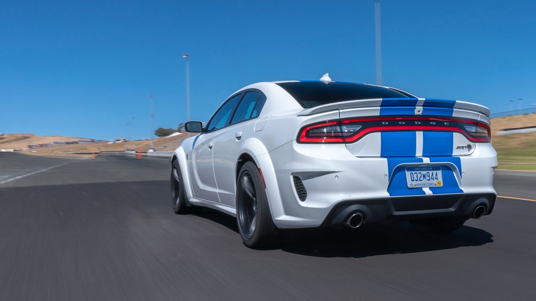 2020年道奇chargerwidebody底特律小流氓