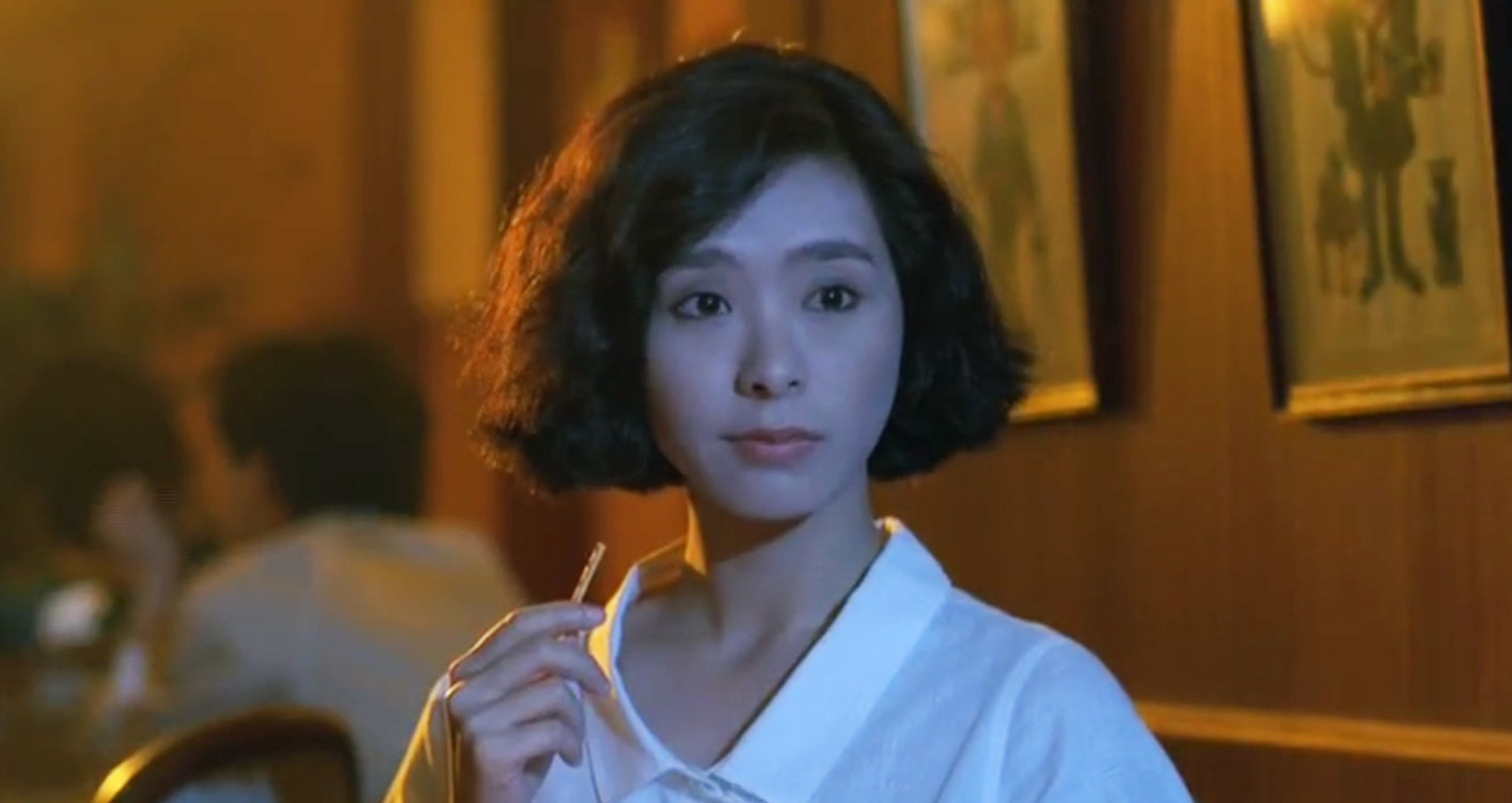 54岁夏文汐po生日照曾是媲美关之琳的女神银幕气质极佳