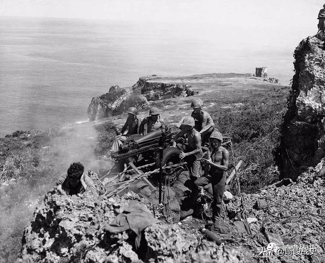 随后,提尼安岛战役的高潮上演了.