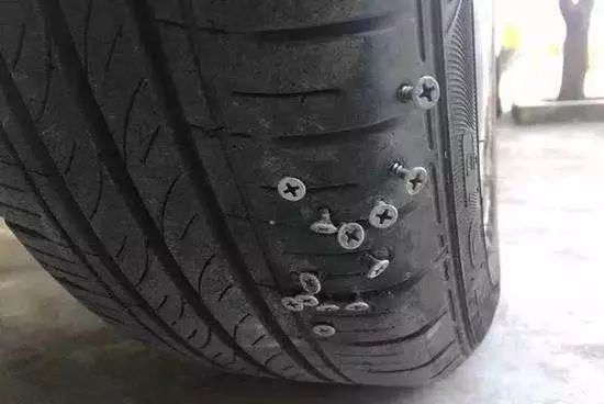 扎过钉子的轮胎就不能上高速不知道这点要吃亏