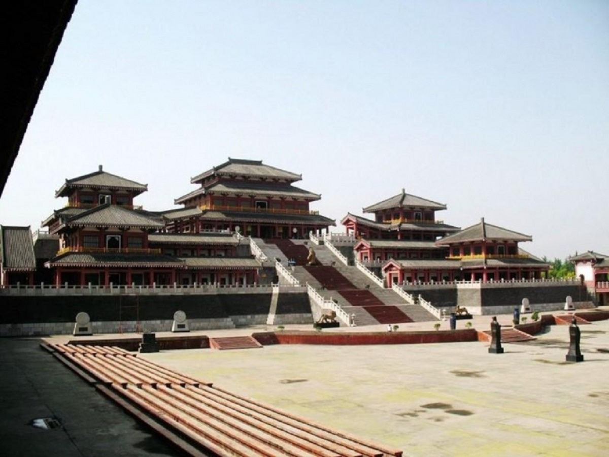 此人杀害曹操儿子反而跟曹操成为亲家因曹丕一番话惶恐自裁