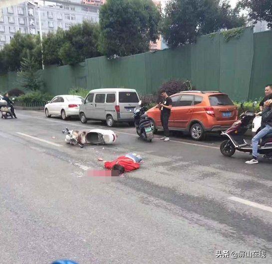 宜賓發生一起車禍!一女子被大貨車撞倒碾壓,當場身亡!腦花被.