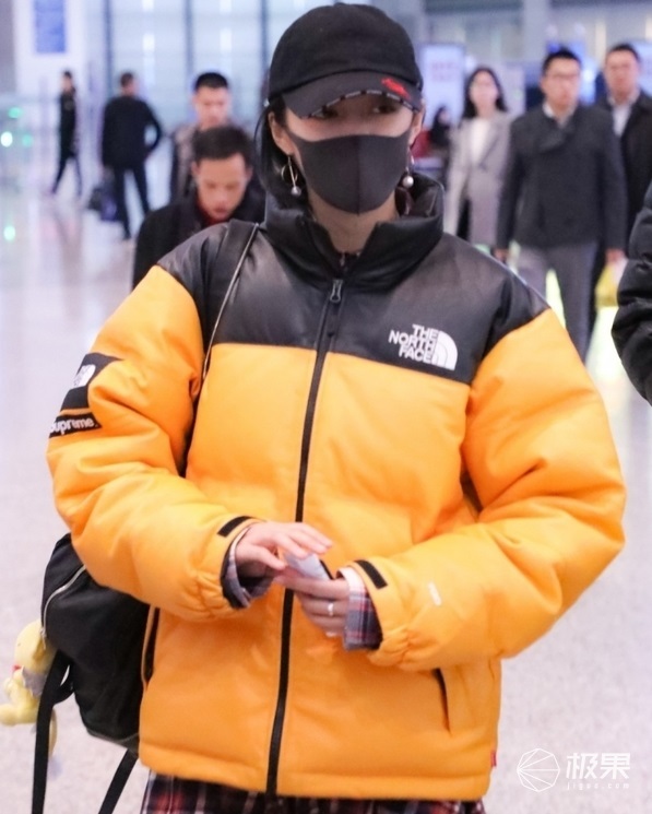 原创程序员专用土逼羽绒服才是联名大boss某明星十万求一件你怕么