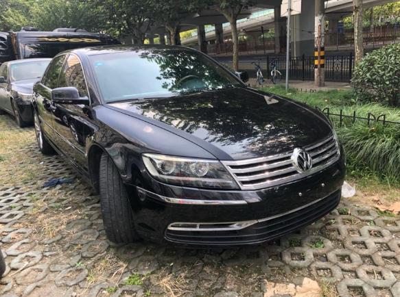 老板收来一辆12年的二手大众辉腾晒朋友圈后朋友纷纷刷屏问详情