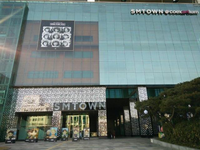 从崔雪莉到金钟铉sm公司艺人自杀频发造星厂成催命符