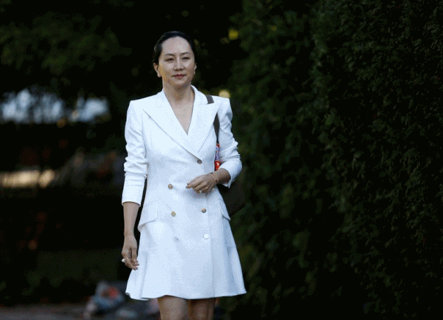 上庭衣着也有讲究孟晚舟示范的女高管时尚课