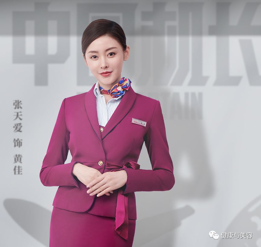 《中国机长》的最美空姐脸是她!42岁的弹性肌如何做到?