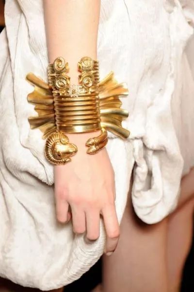 「晶彩博览」|ilias lalaounis金饰——源于古希腊的曙光诗章_珠宝