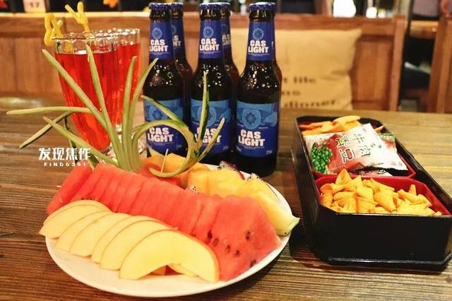 焦作硬核音乐酒馆胡桃里超值套餐来袭音乐美食美酒凌晨两点才打烊