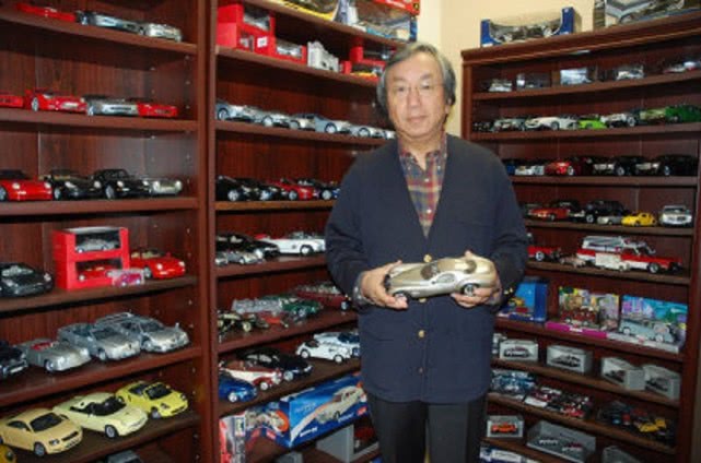 朱裕民朱裕民出生在上海的一个纺织世家,算是比较有