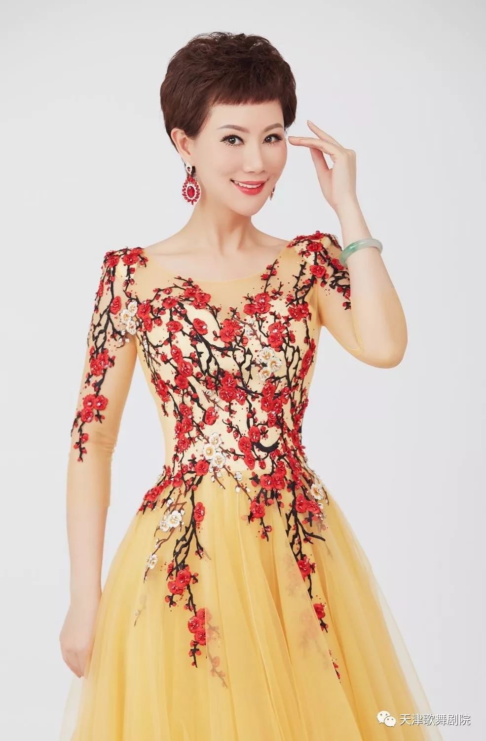 7女高音独唱《我梦见我住在大理石宫殿》选自《波西米亚女孩》 作曲