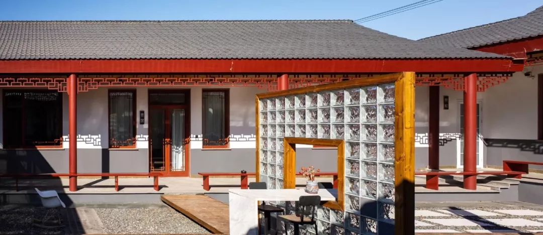 90后夫妻把四合院改造成时尚民宿,一眼就爱上了