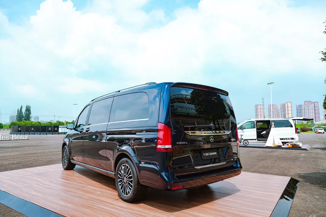 毋庸置疑的vip礼遇试乘梅赛德斯奔驰v260l