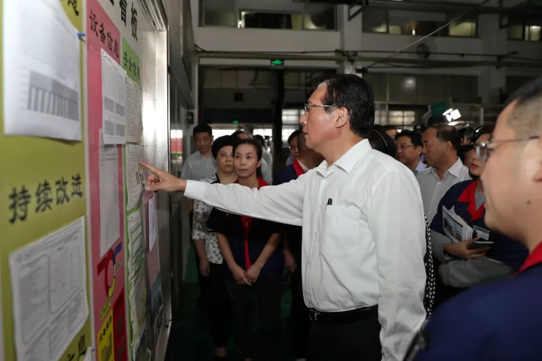 黄钦市长检查企业安全生产制度落实情况新闻回溯10月10日18时10分许