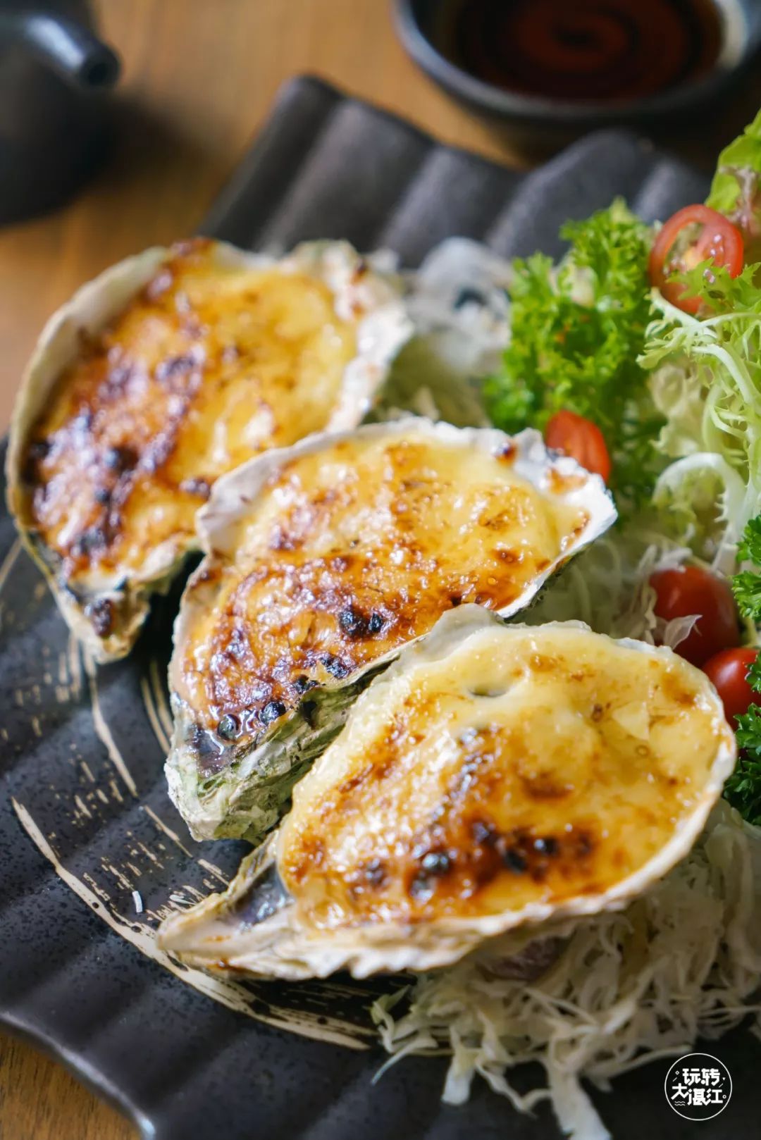 海胆酱焗生蚝专治选择困难,三文鱼,金枪鱼,希鲮鱼.