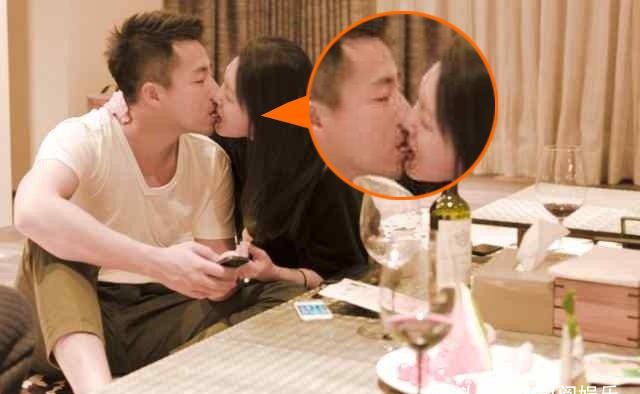 汪小菲自夸年轻时很帅晒与大s接吻照秒删细节中全是爱的体现
