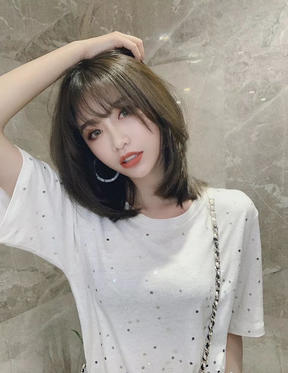 有不少微博及小红书的网络红人,都是他的常客.