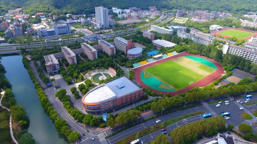 朝晖初中朝霞流异彩晖光熠满堂│美丽学校巡礼⑧