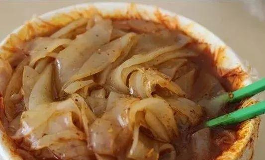 红军锅盔景点:哈达铺红军长征纪念馆,哈达铺梯田;美食:红军凉粉,红军