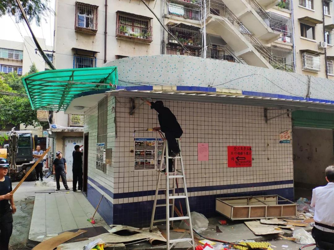 房子雨披图片图片