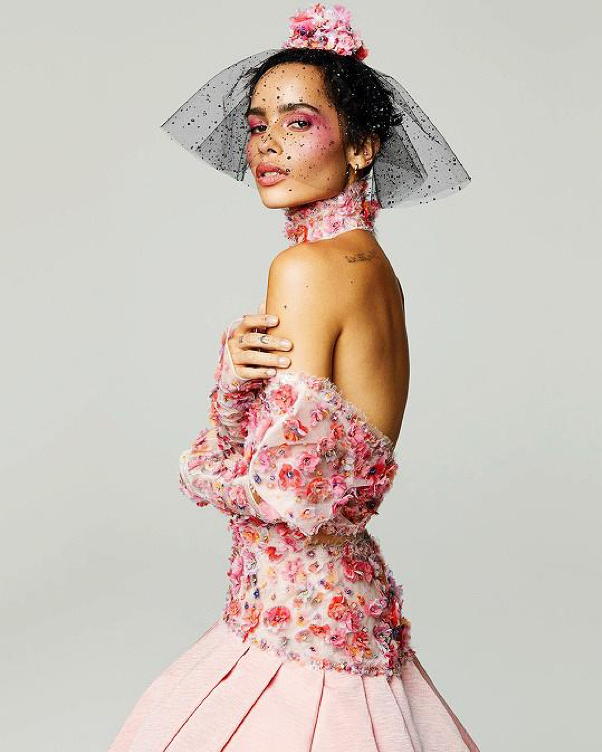 原创佐伊克拉维兹确认出演猫女新版蝙蝠侠定于2021年上映