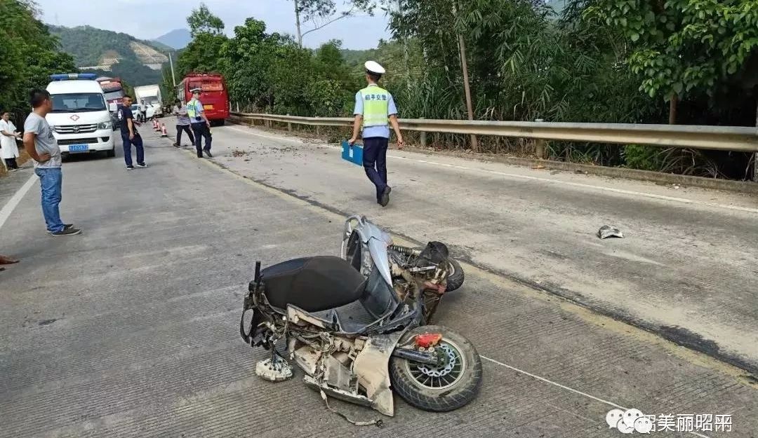 拿命來開快車昭平2天3起鬼火摩托車出事少年頭破血流