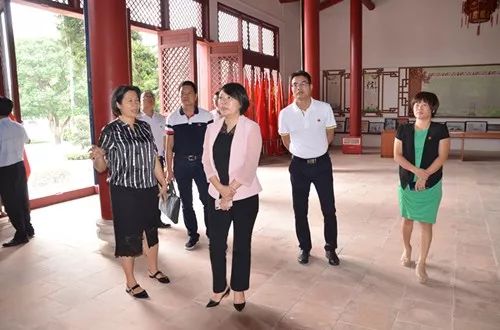 市委常委吴彩堂到恩平一中调研指导工作