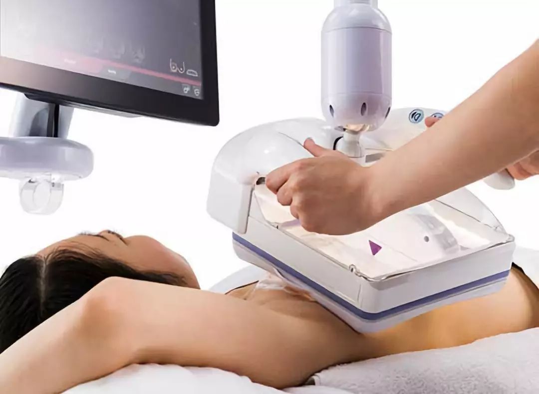 乳腺癌患者越来越年轻化,该如何选择乳腺癌筛查方式?