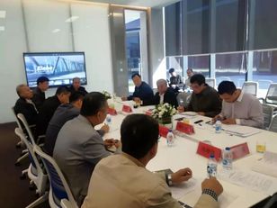 市人大副主任谢恩国到激光产业园调研