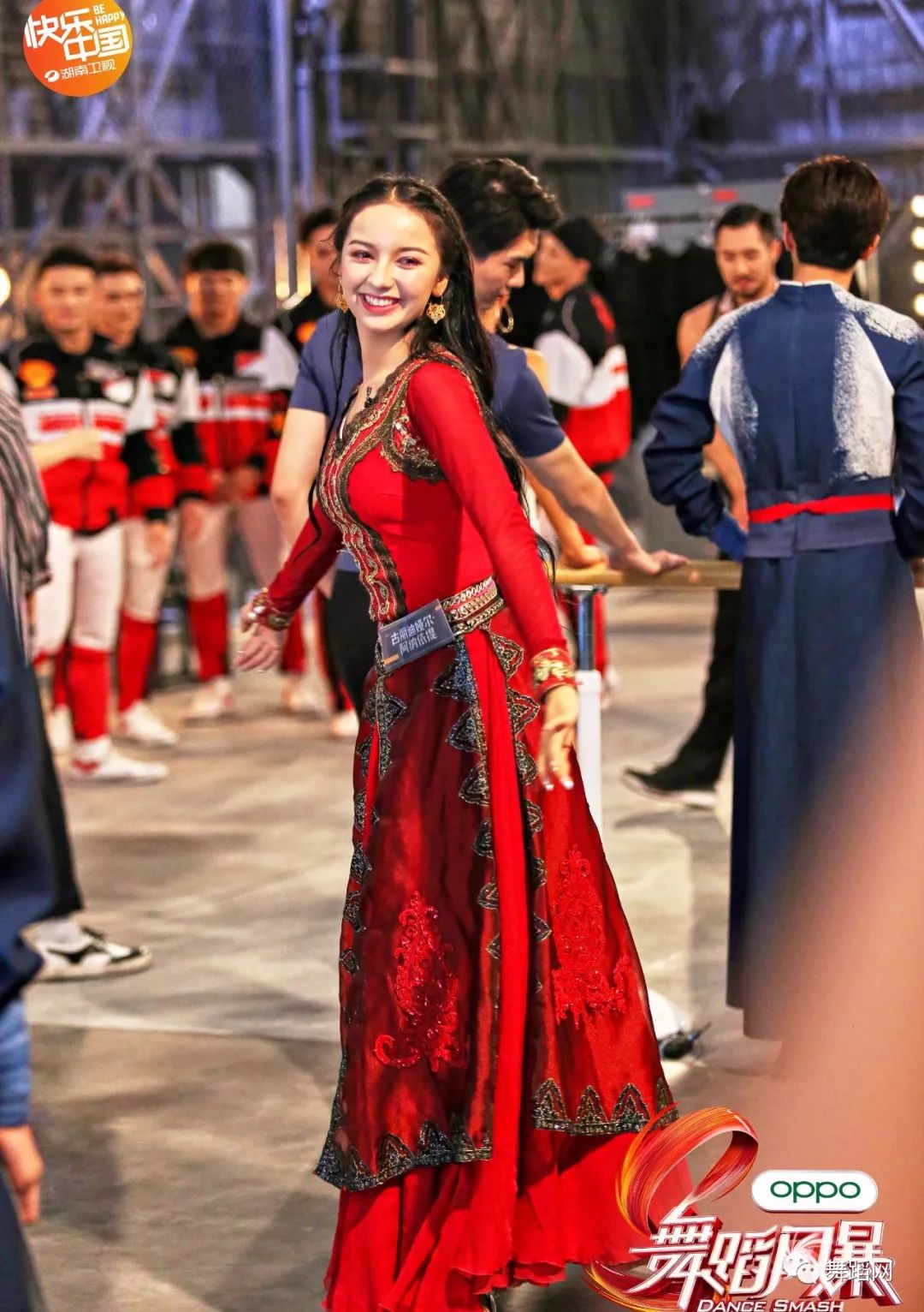 古丽迪娅尔和阿尔曼表演新疆民族舞永恒之爱你们陶醉了吗